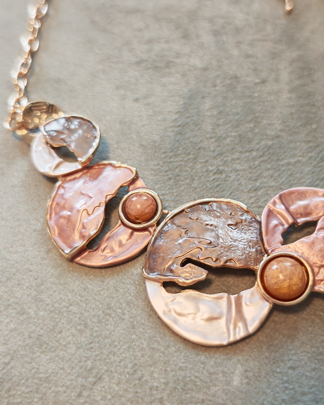 Дамска колиета