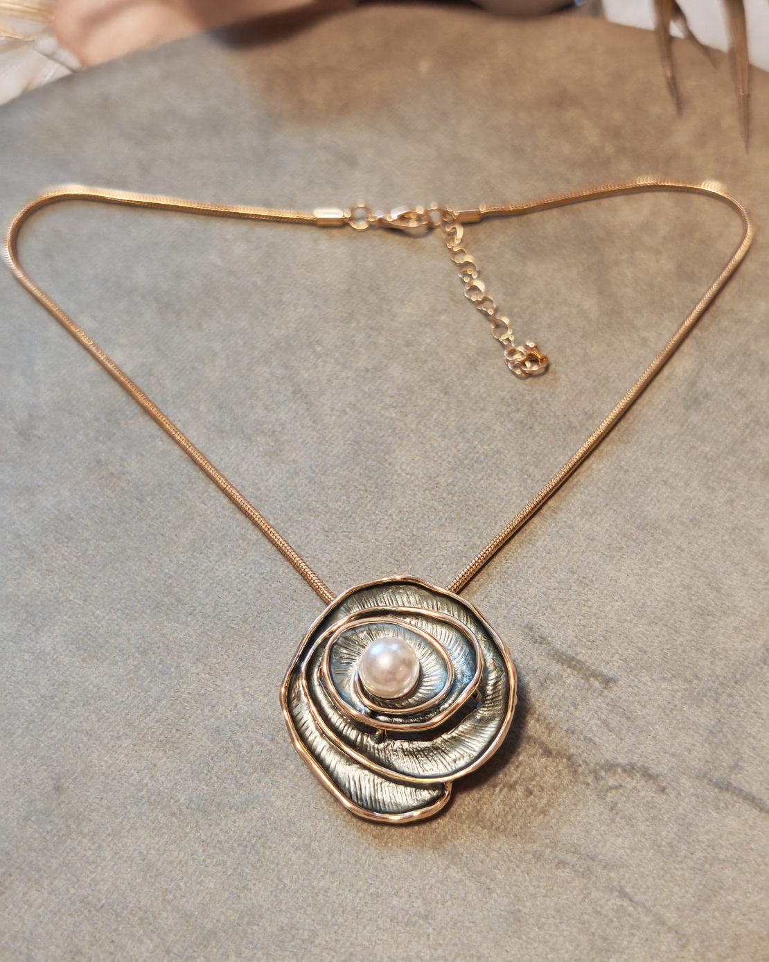 Колие с медальон