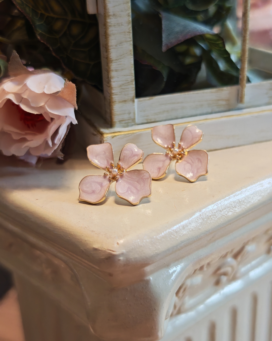 Дамски обици