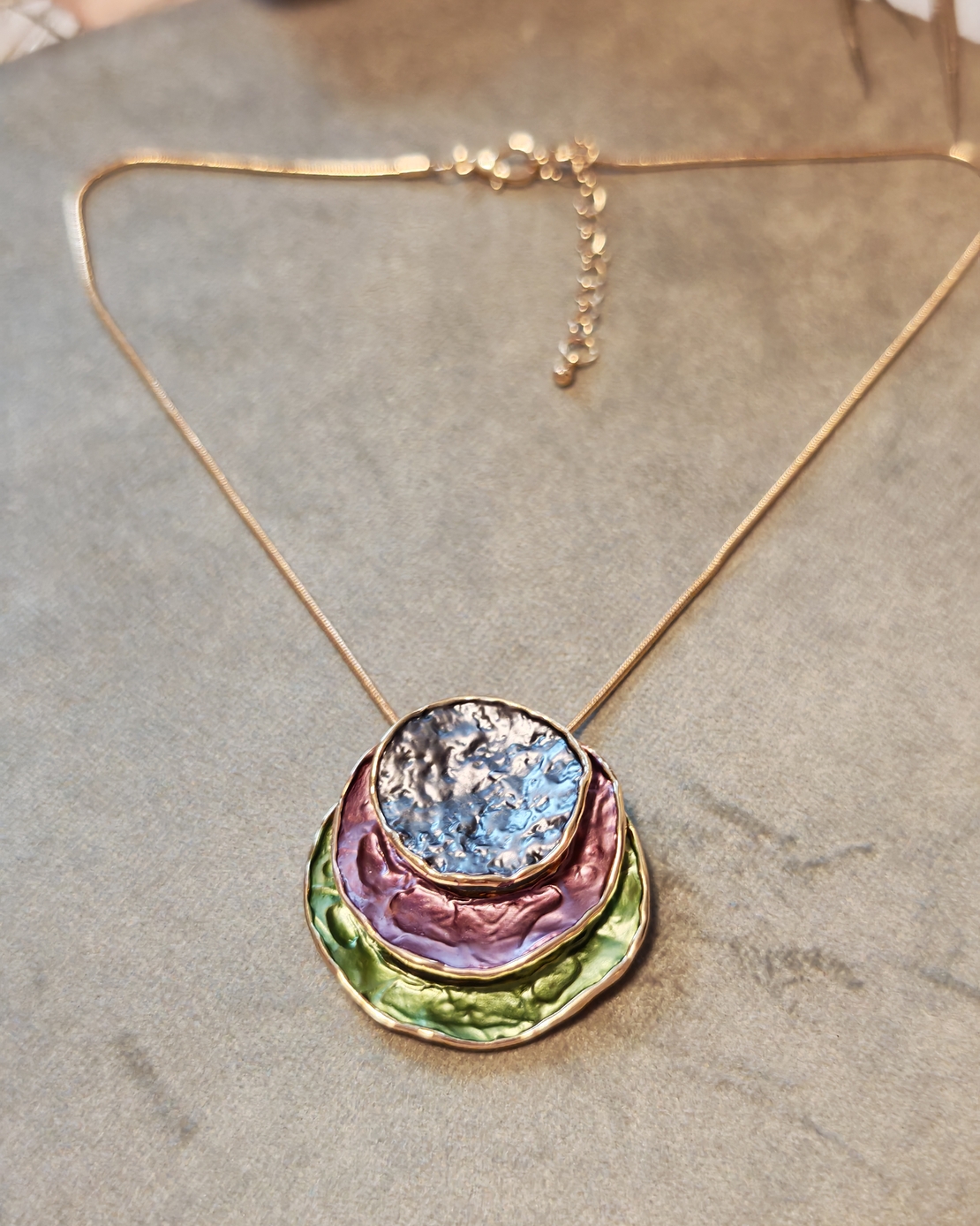 Колие с медальон