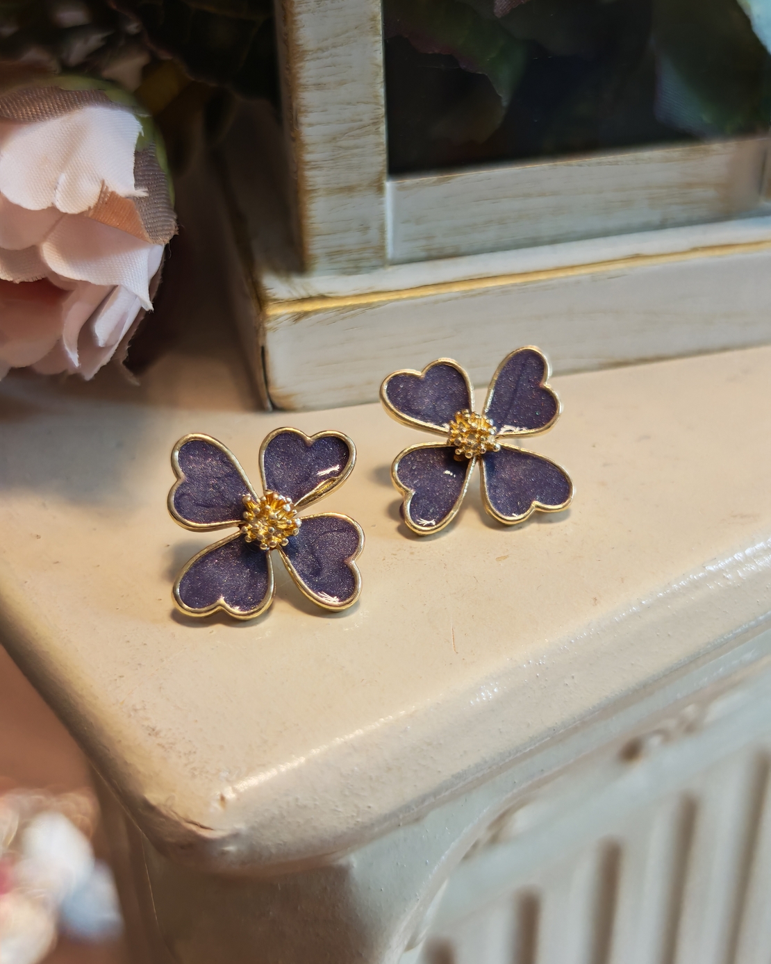 Дамски обици