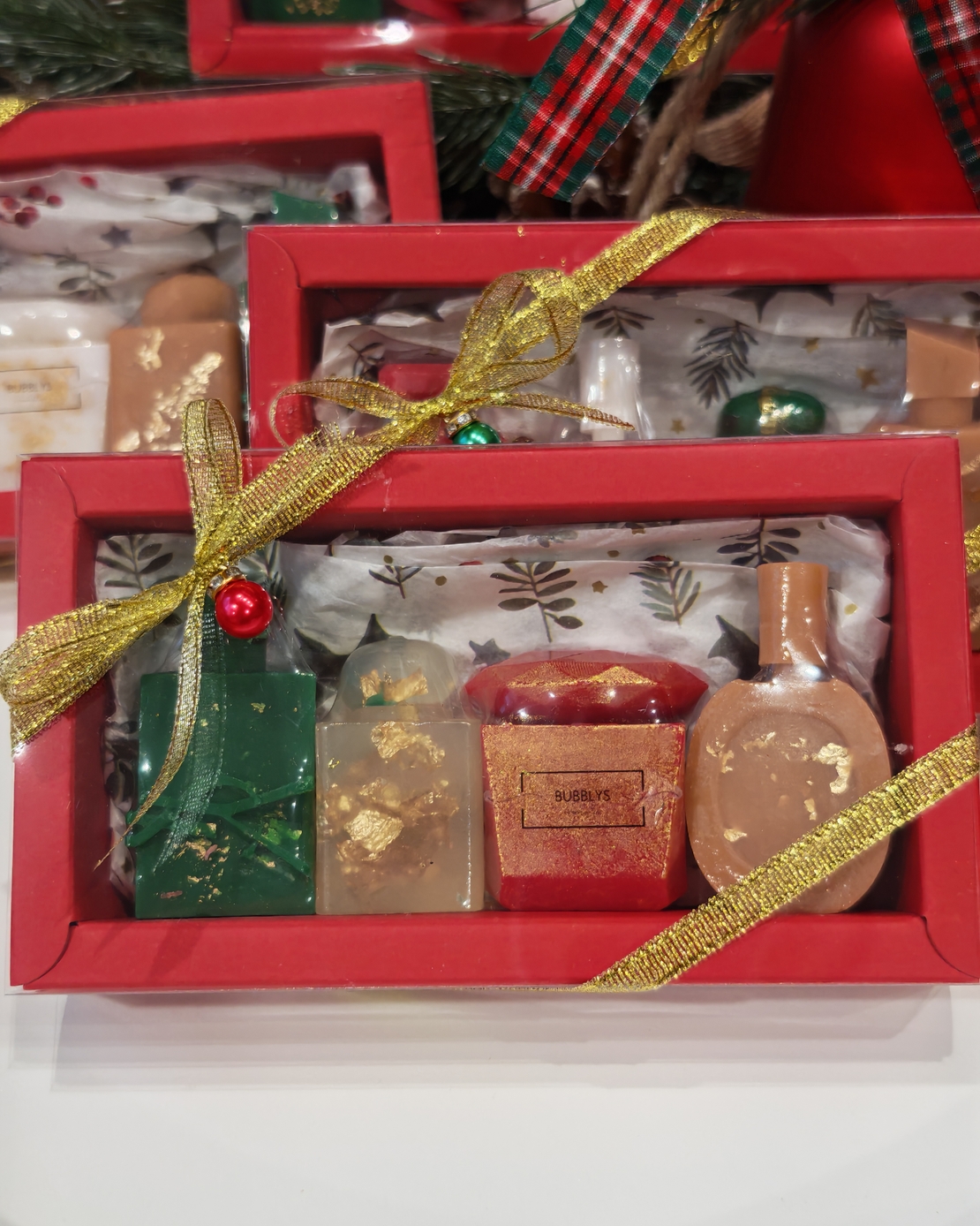 Коледни парфюми