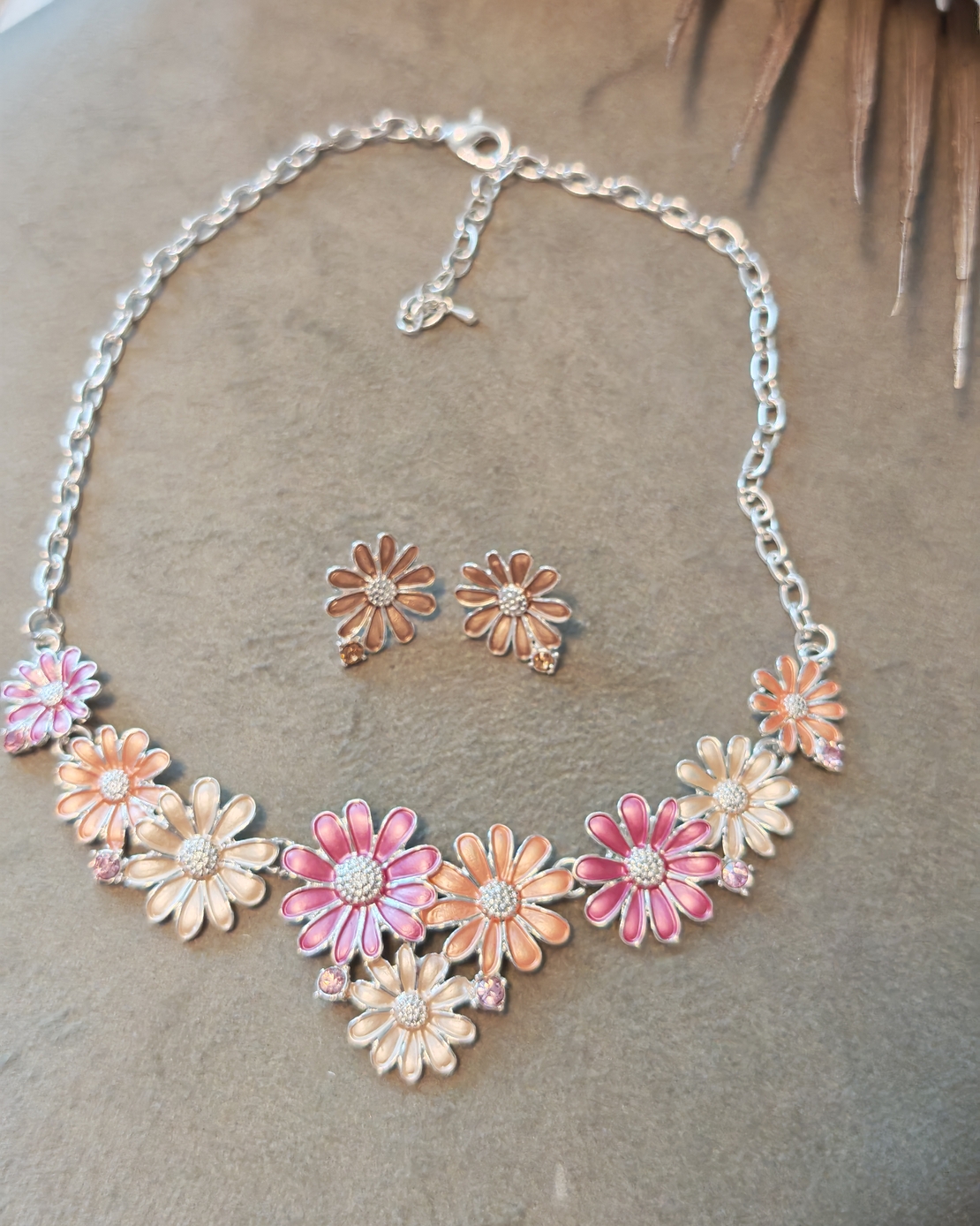 Дамска колиета