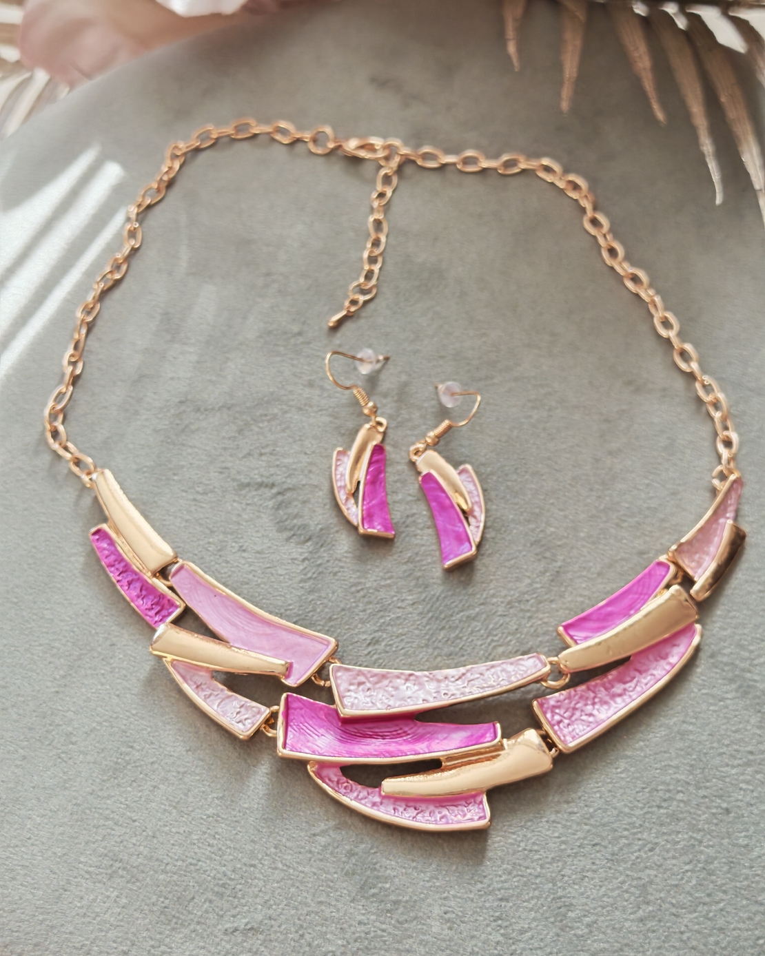 Дамски комплекти