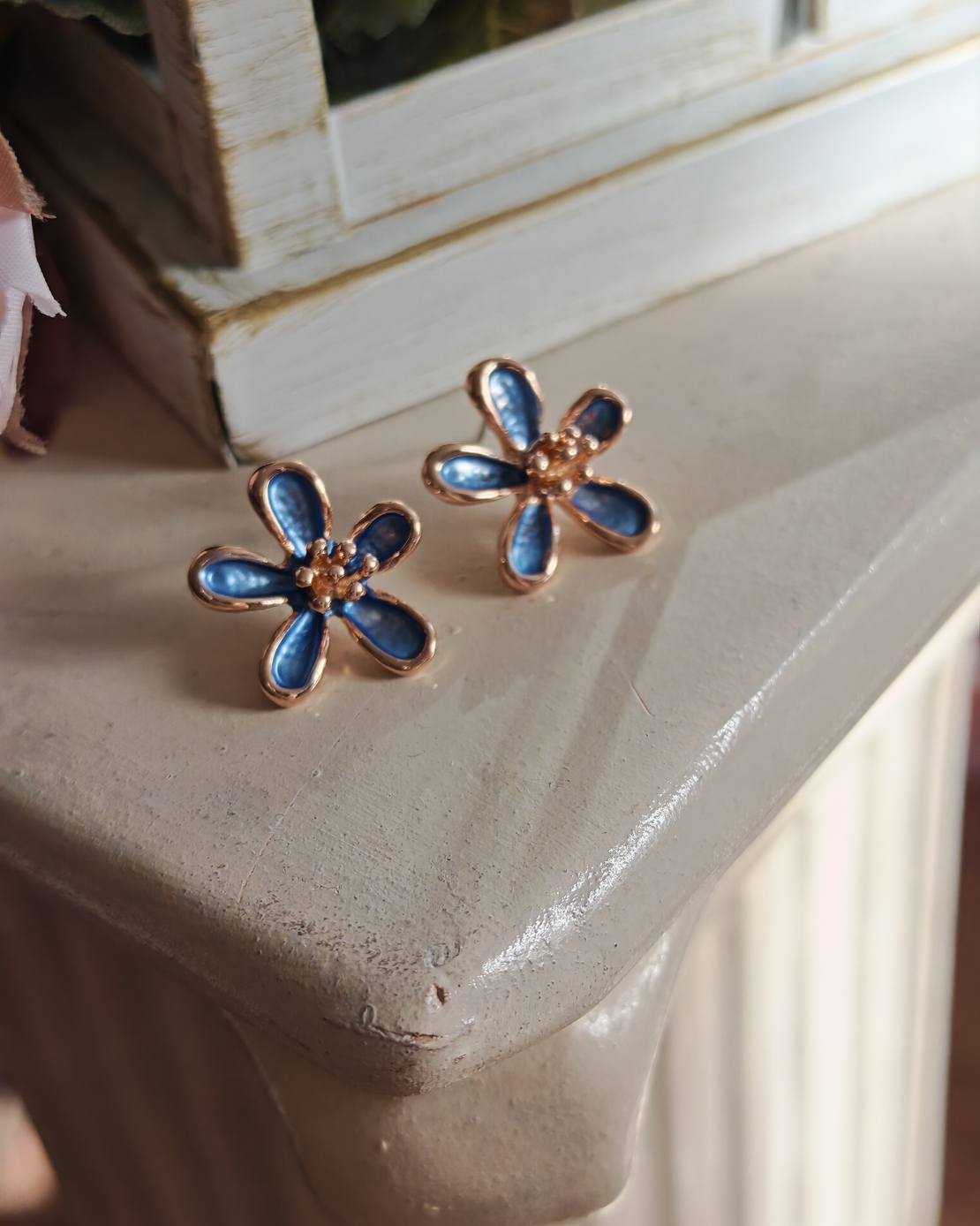 Дамски обици