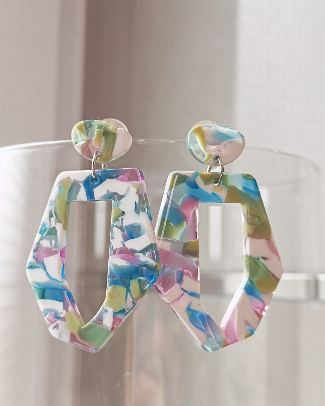 Дамски обици