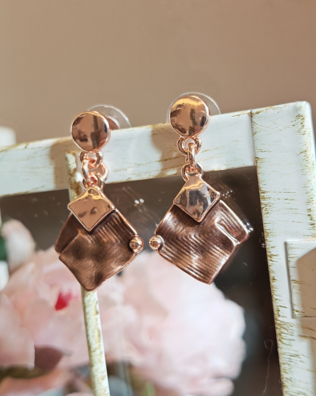 Дамски обици