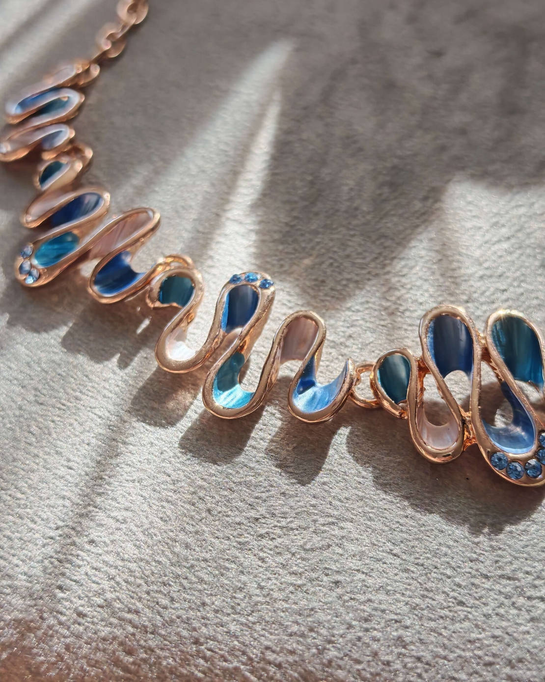 Дамско колие