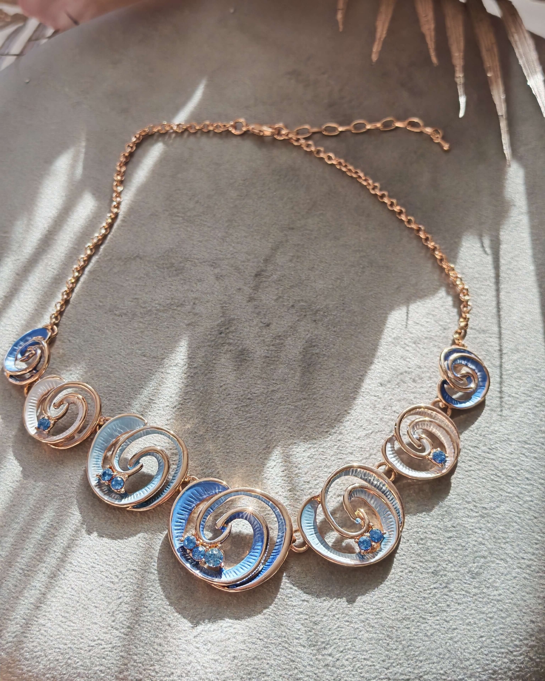 Дамско колие