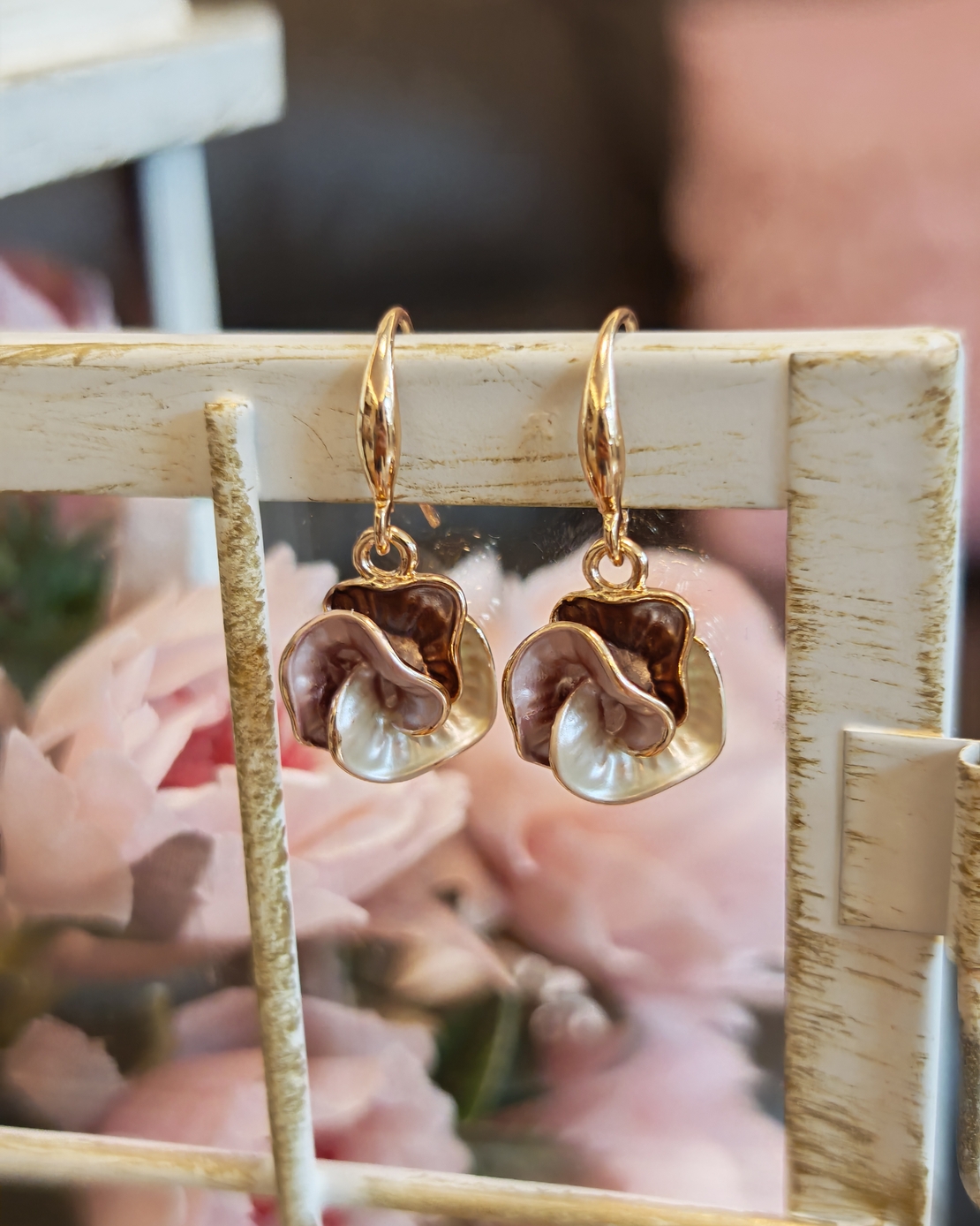 Дамски обици