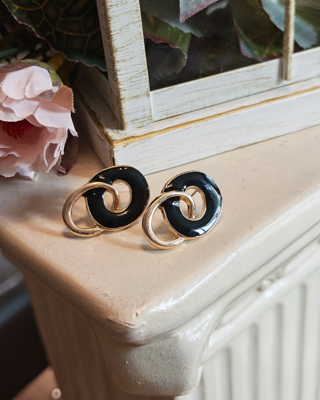 Дамски обици