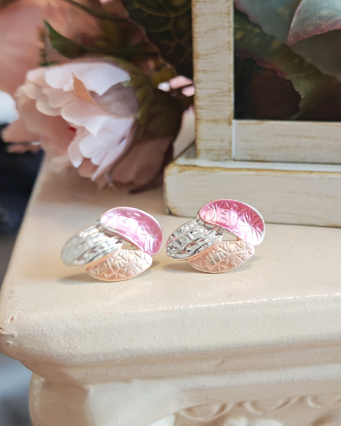 Дамски обици