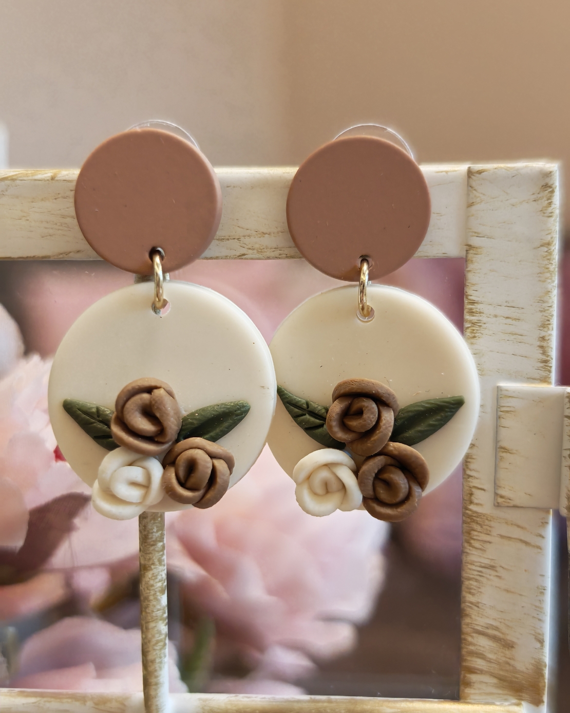 Дамски обици