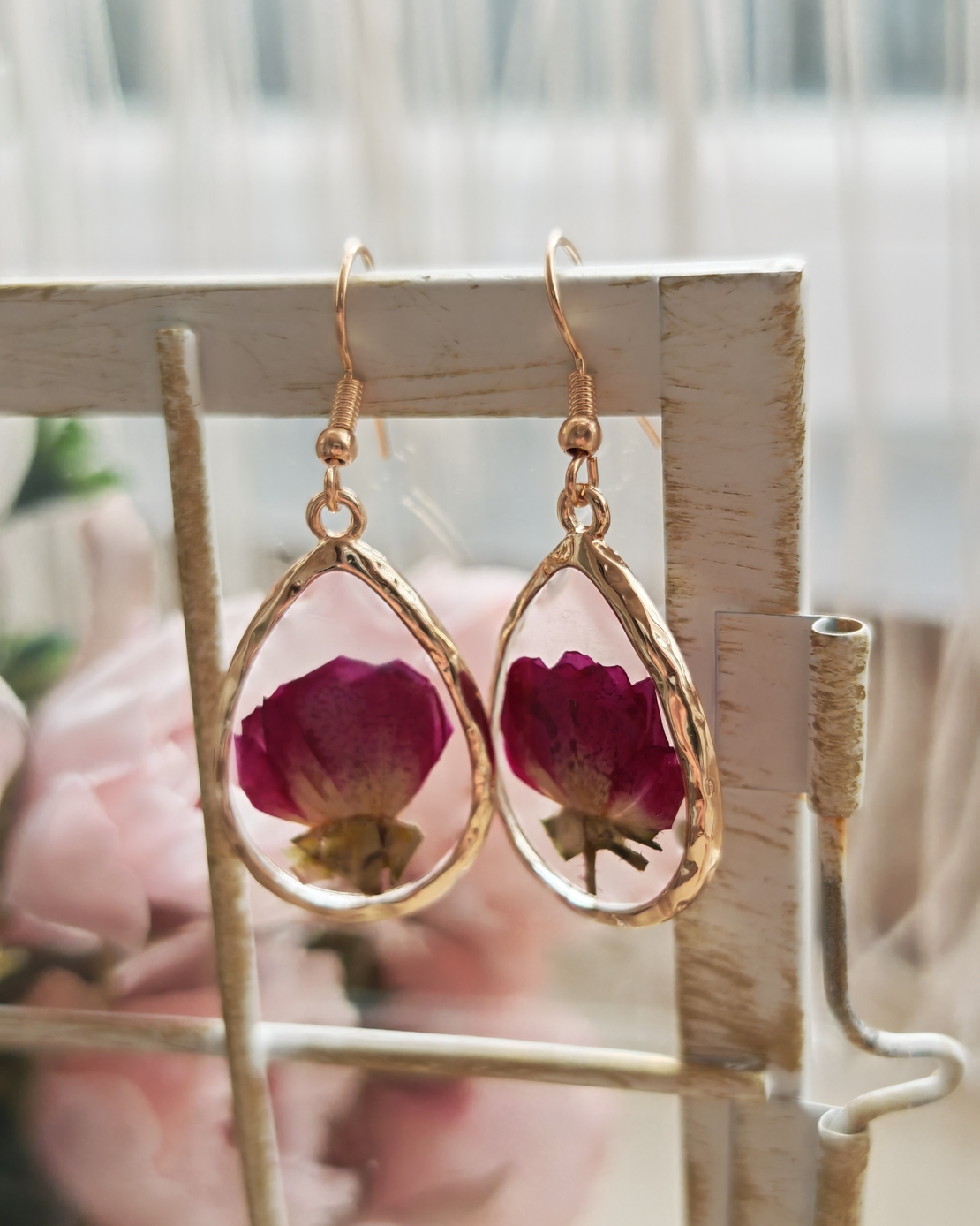 Дамска обици