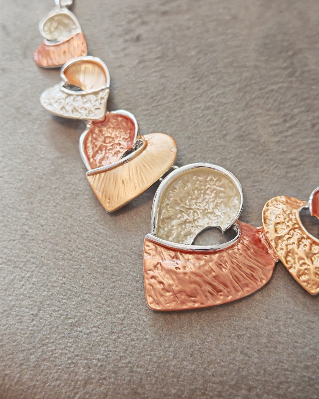 Дамско колие