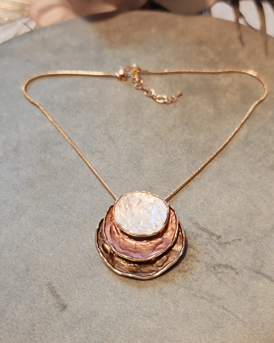 Колие с медальон