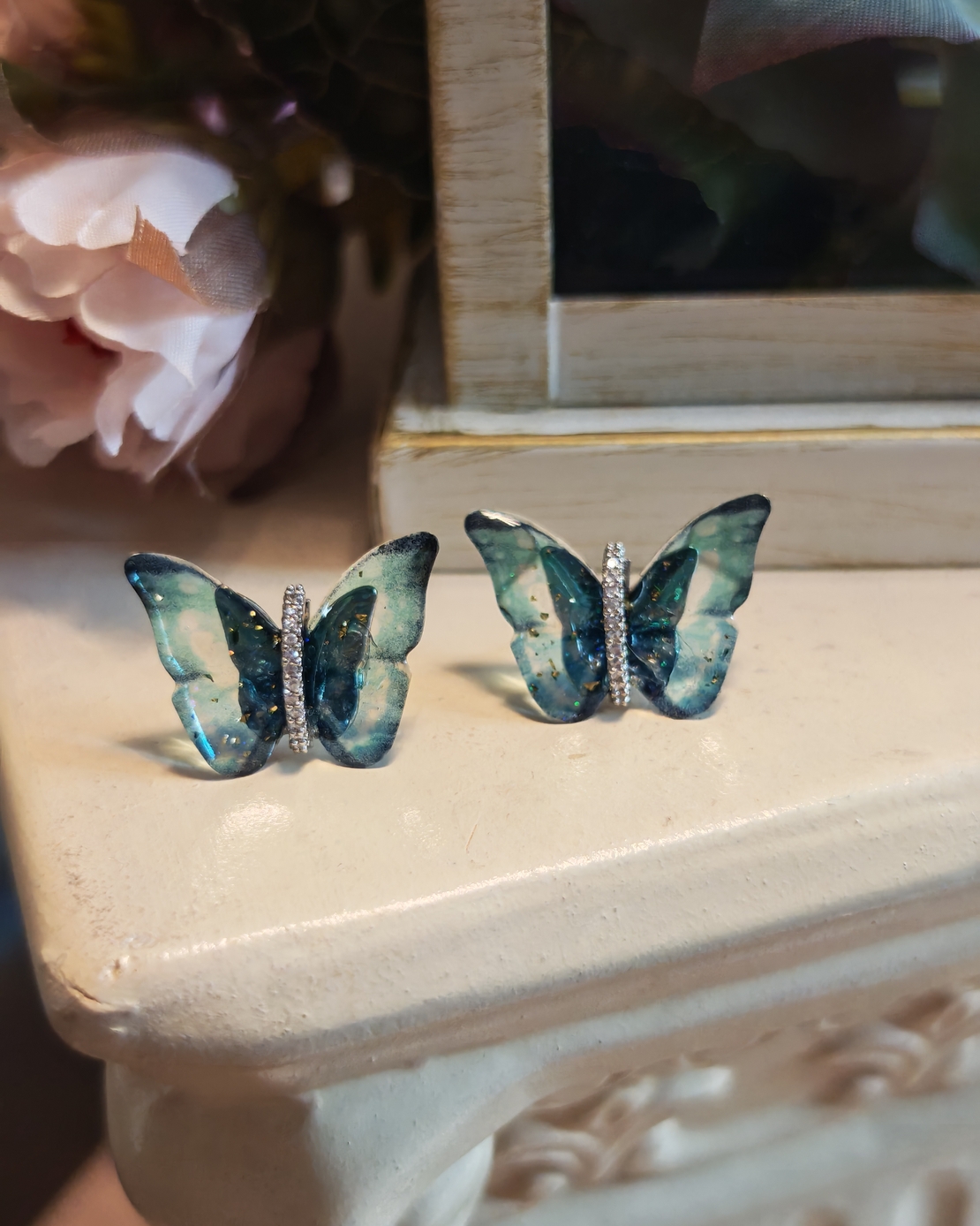 Дамски обици