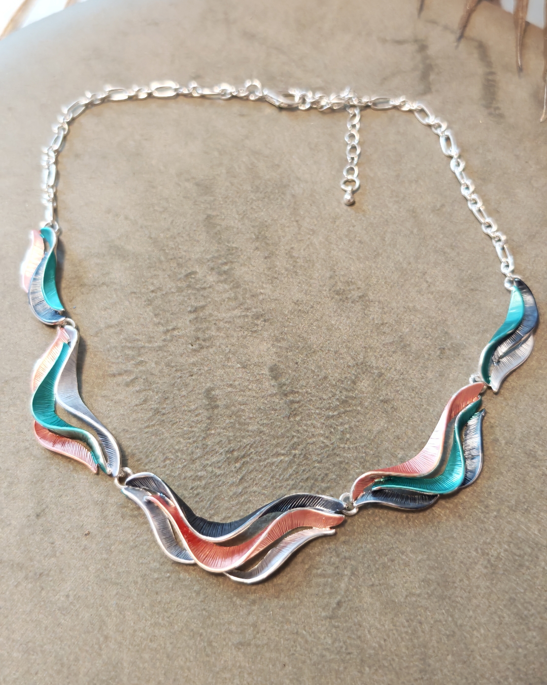 Дамско колие