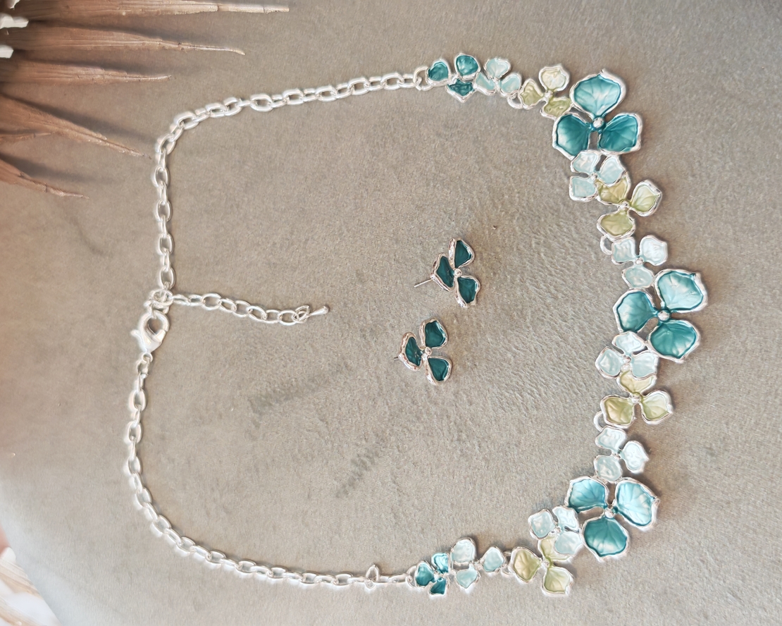 Дамски комплект