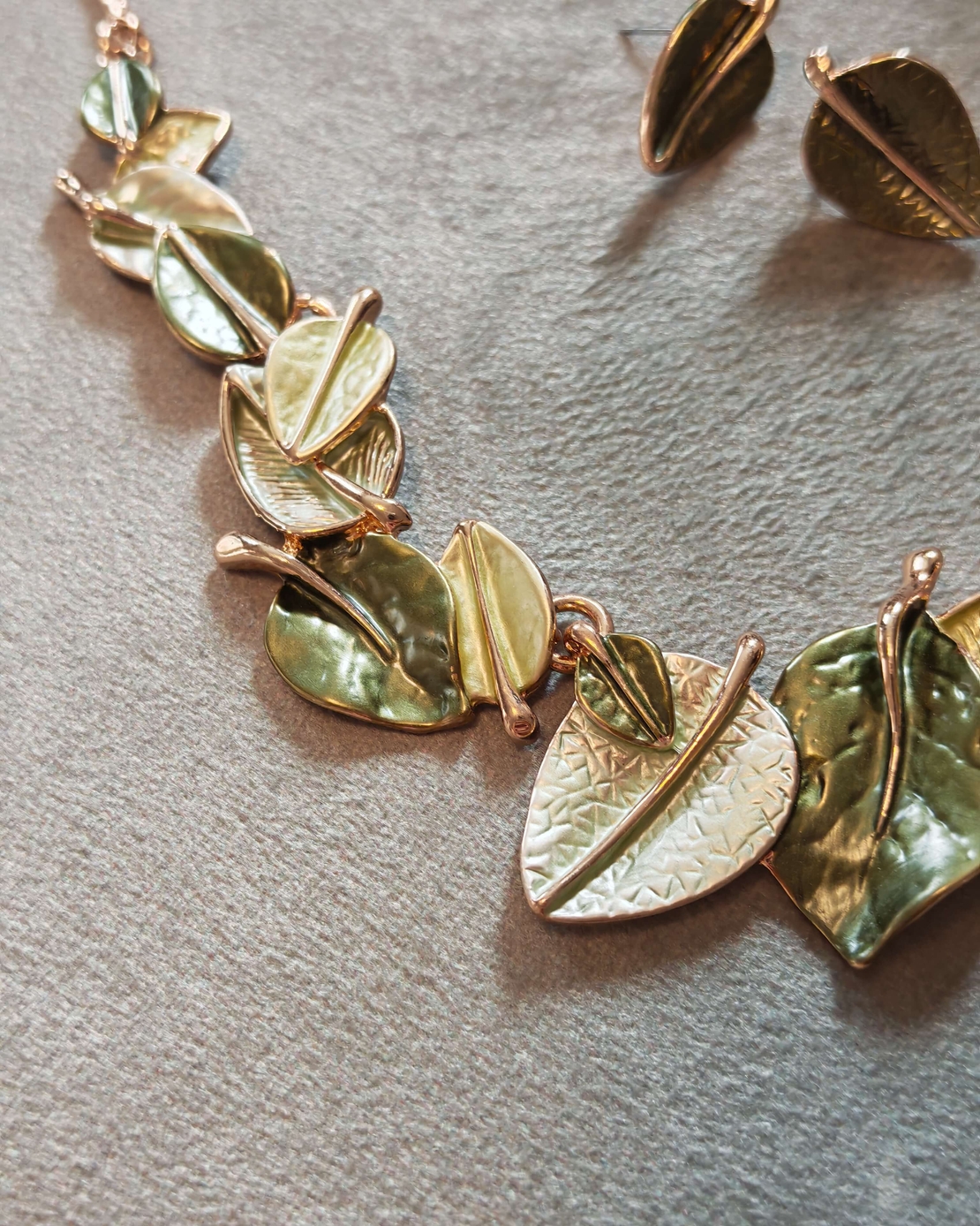 Дамска колиета