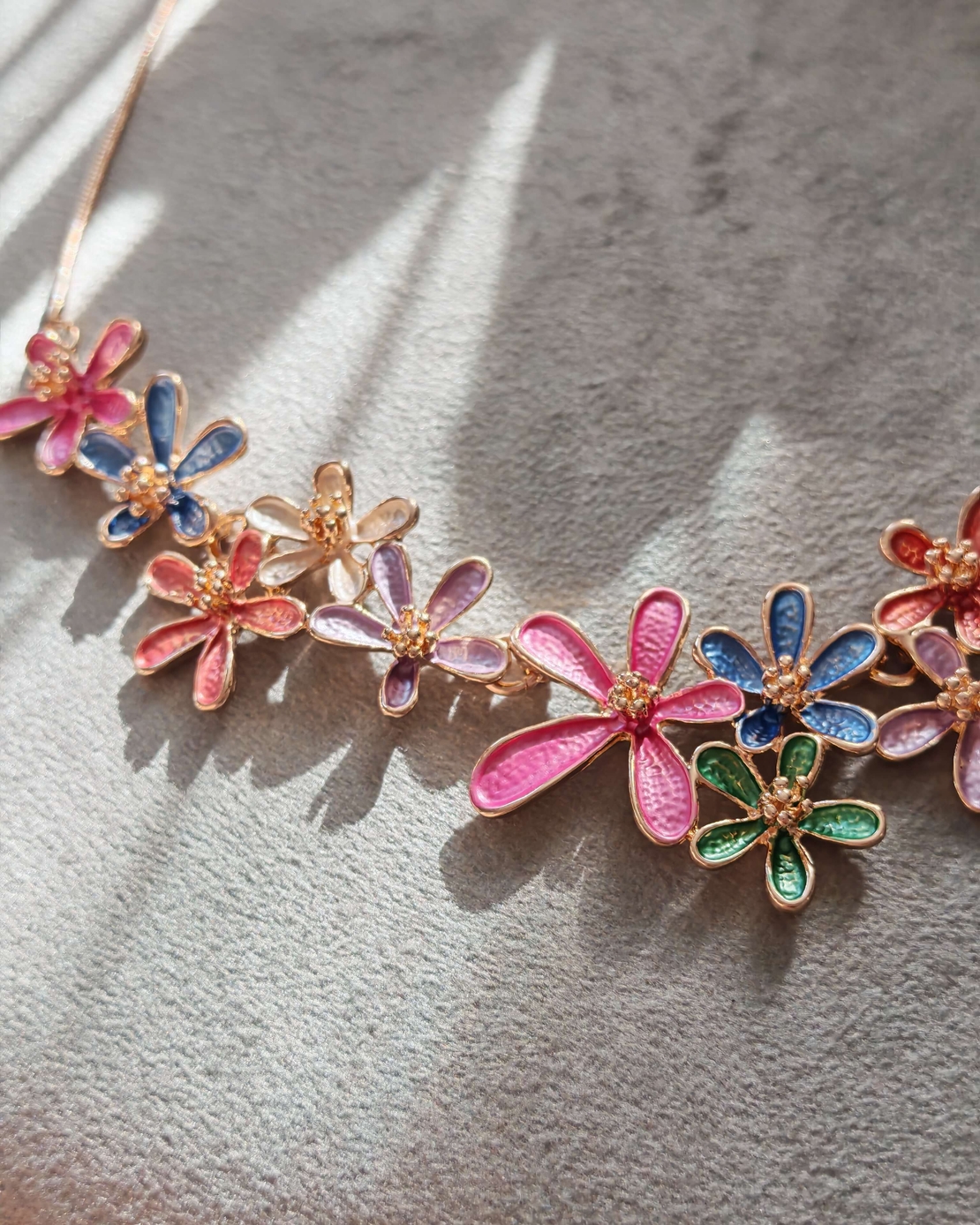 Дамско колие