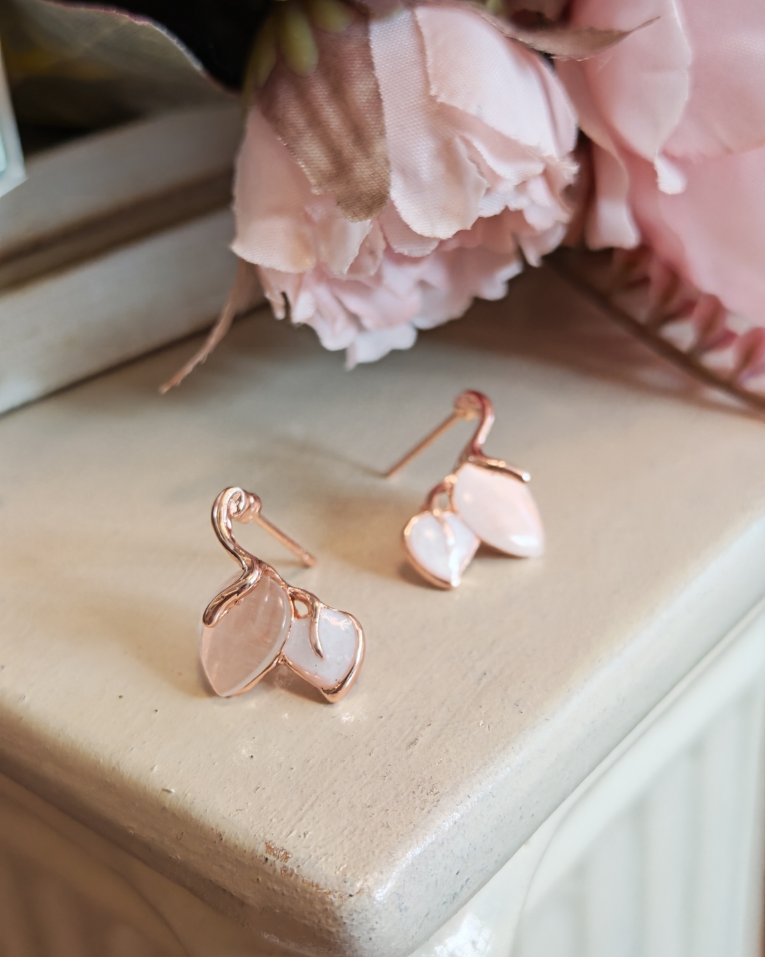 Дамски обици