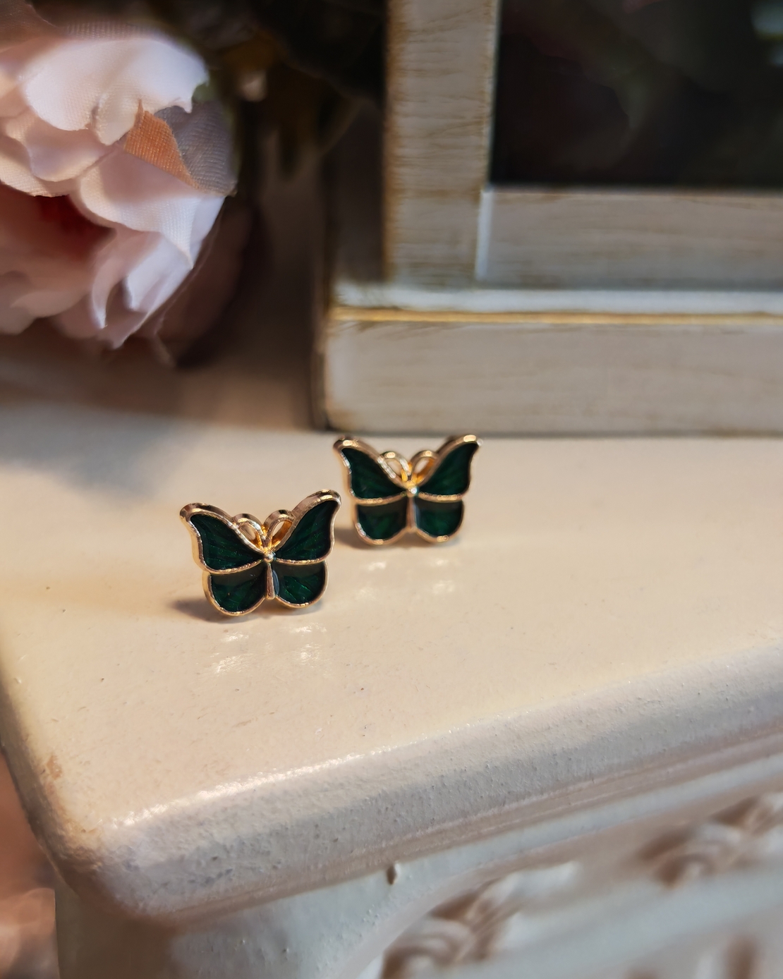 Дамски обици