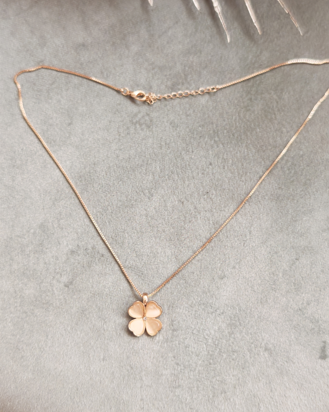 Дамски колиета детелина