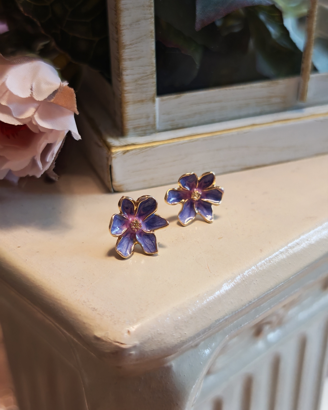 Дамски обици