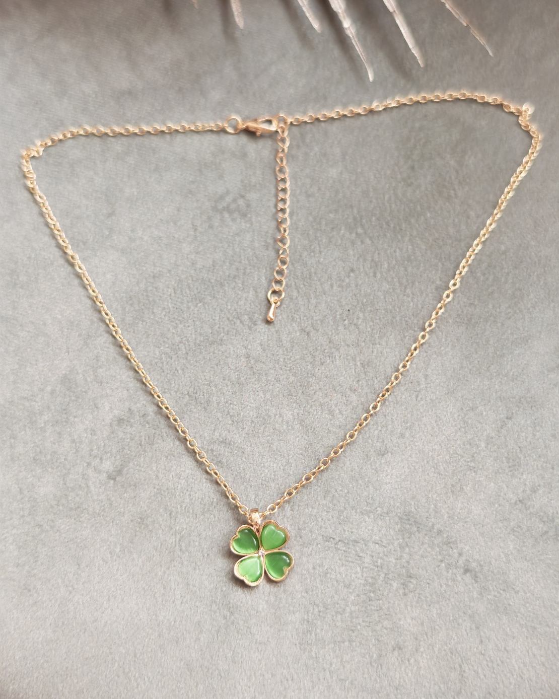 Дамски колиета детелина