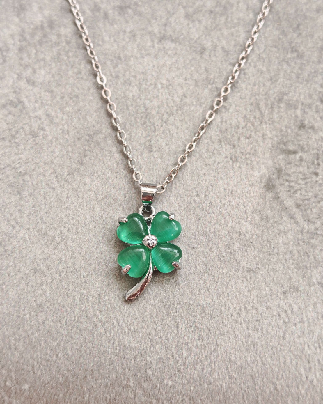 Дамски колиета детелина