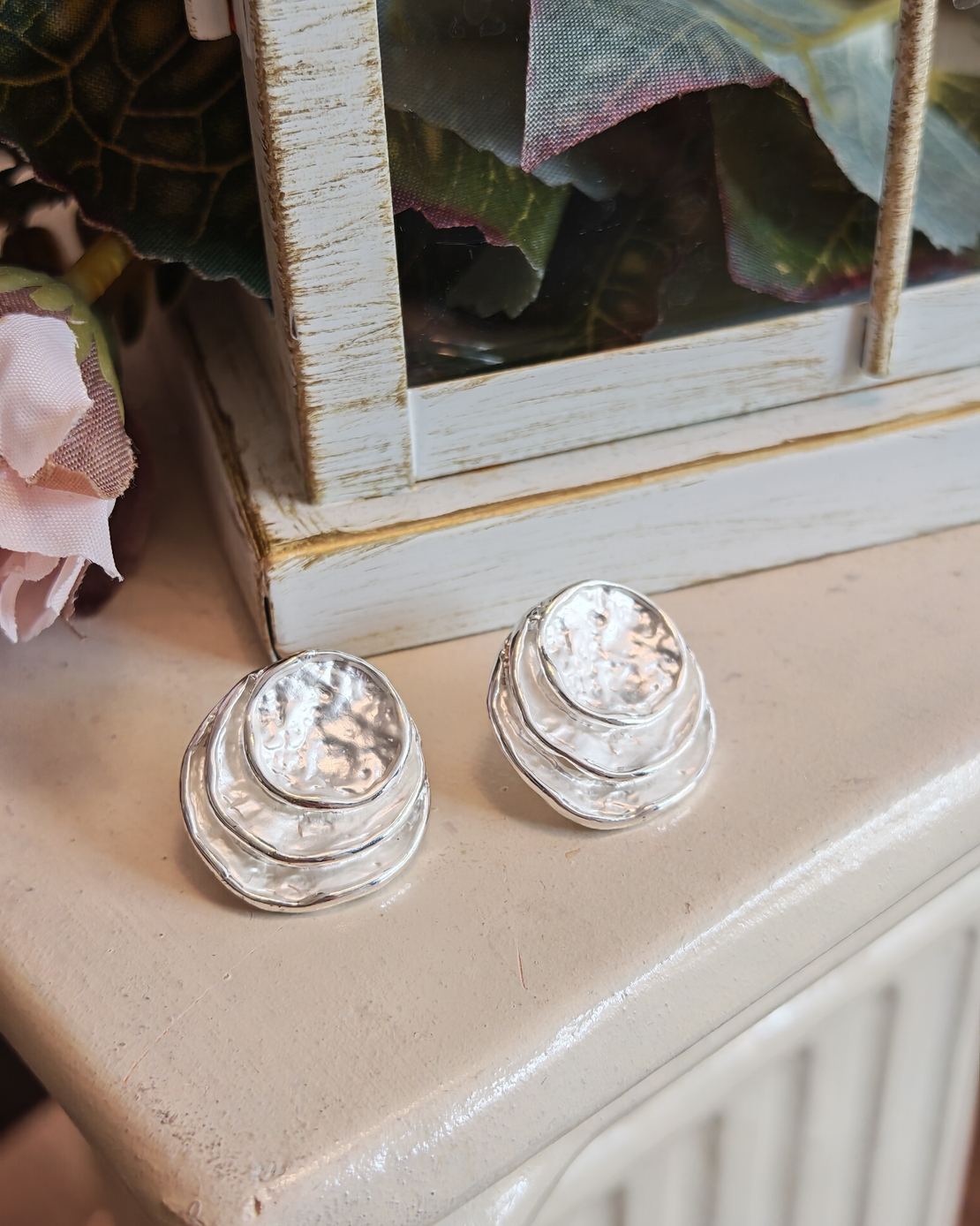 Дамски обици