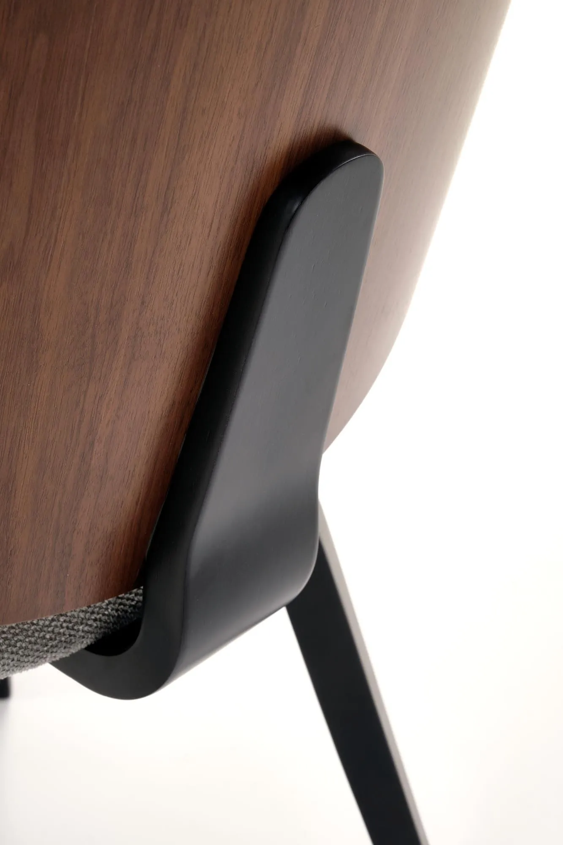 Трапезен стол К-563 - орех/сиво/черно