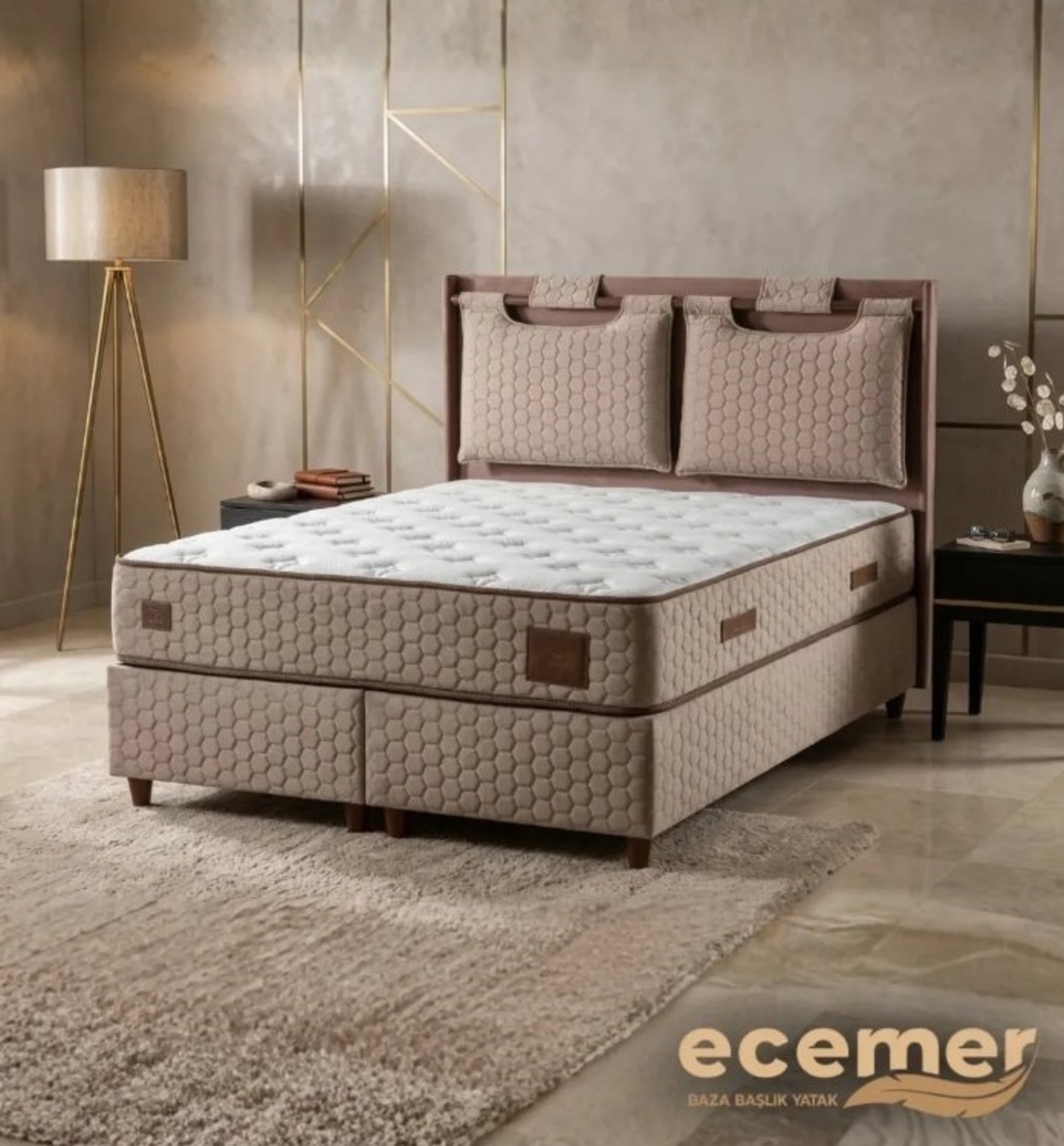 Тапицирано легло RIO