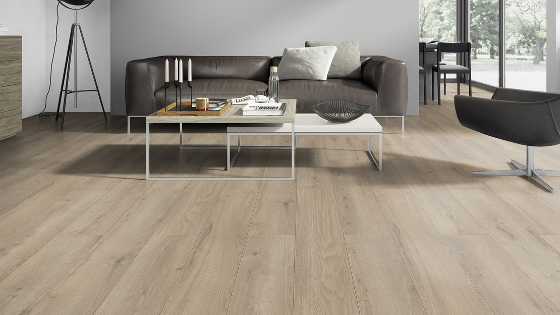 Ламиниран паркет Светлокафяв дъб AC4/32 - 8мм / 52341