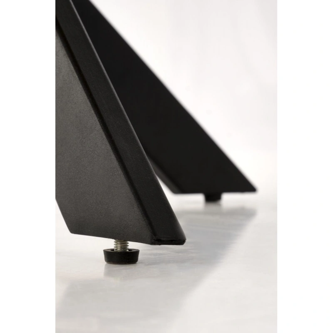 Трапезна маса EDGAR кръгла - златен дъб/черно