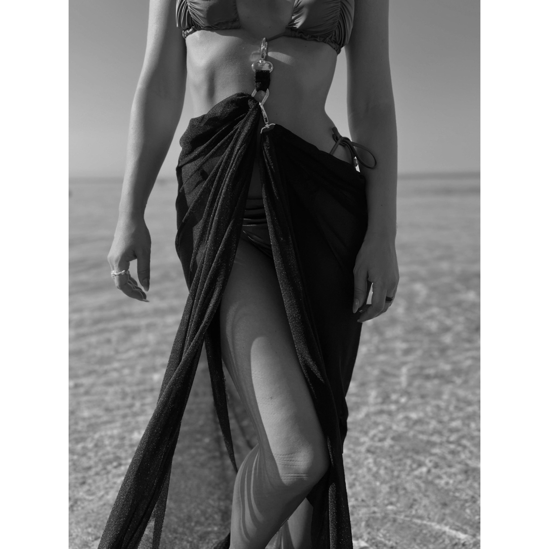 APHRODITE black pareo