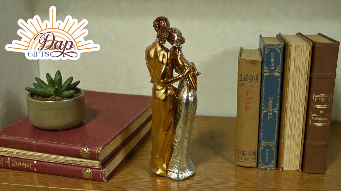 Влюбени с бебе (032548)