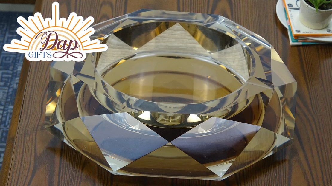 Стъклен Пепелник  (7889744)