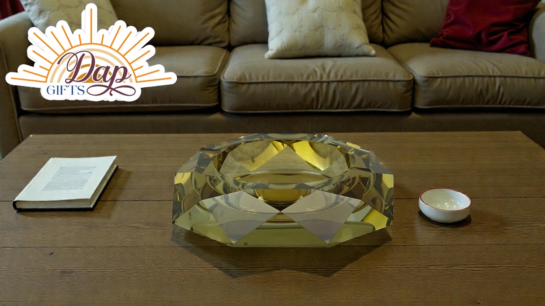 Стъклен Пепелник  (7889745)