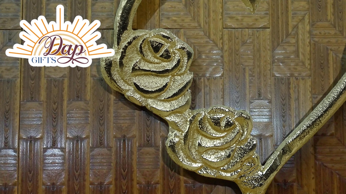 Метален Сувенир С Рози (3364956)