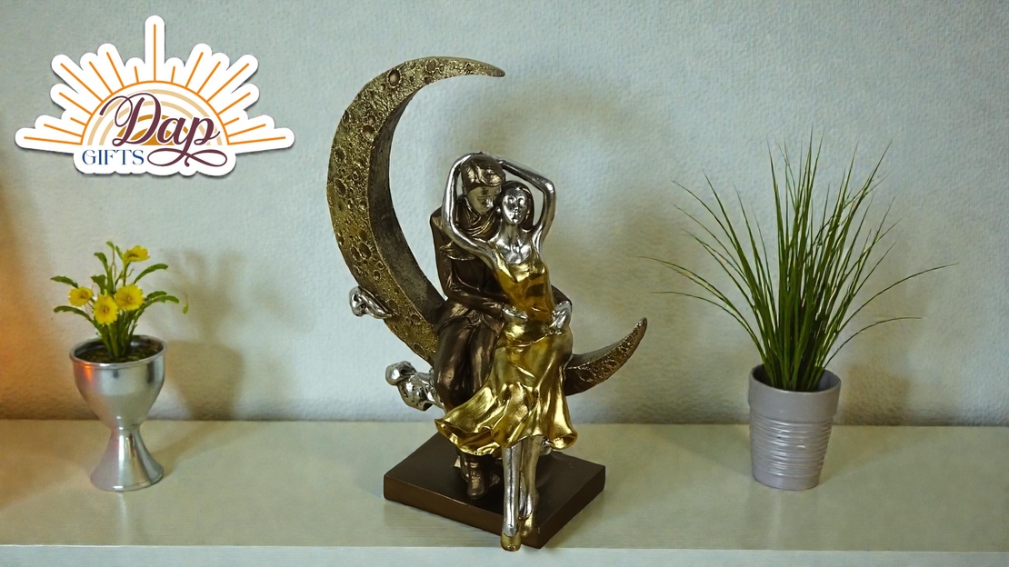 Любов на Луната (4962758)