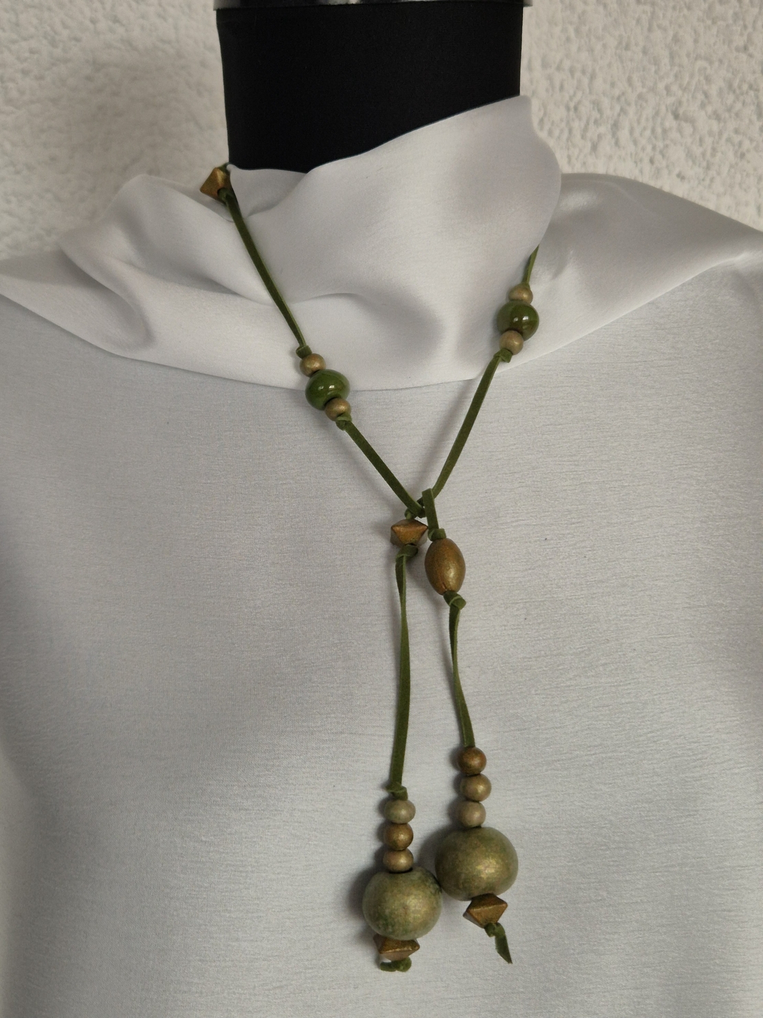 Колие - чокър