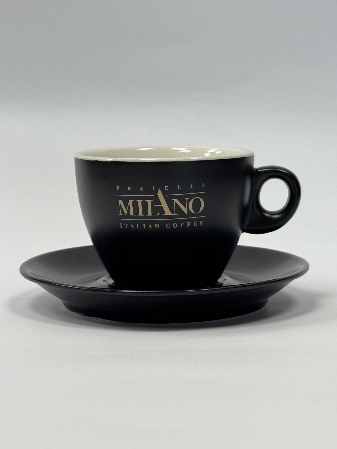 Чаша за капучино с черна чинийка 6 бр.