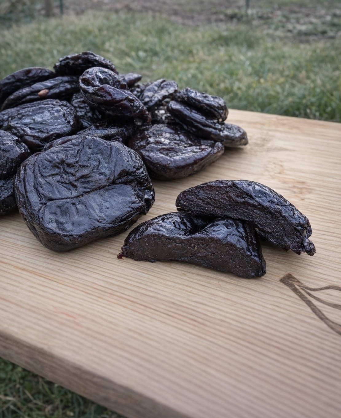 Dried Pitted Prunes – Natural