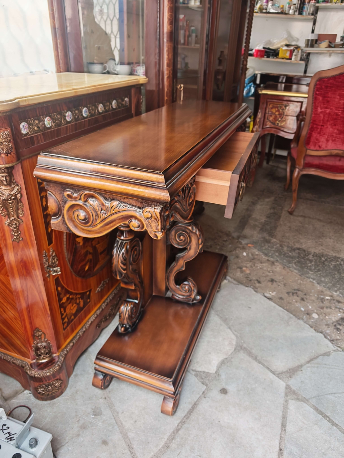 Барокова конзола с огледало