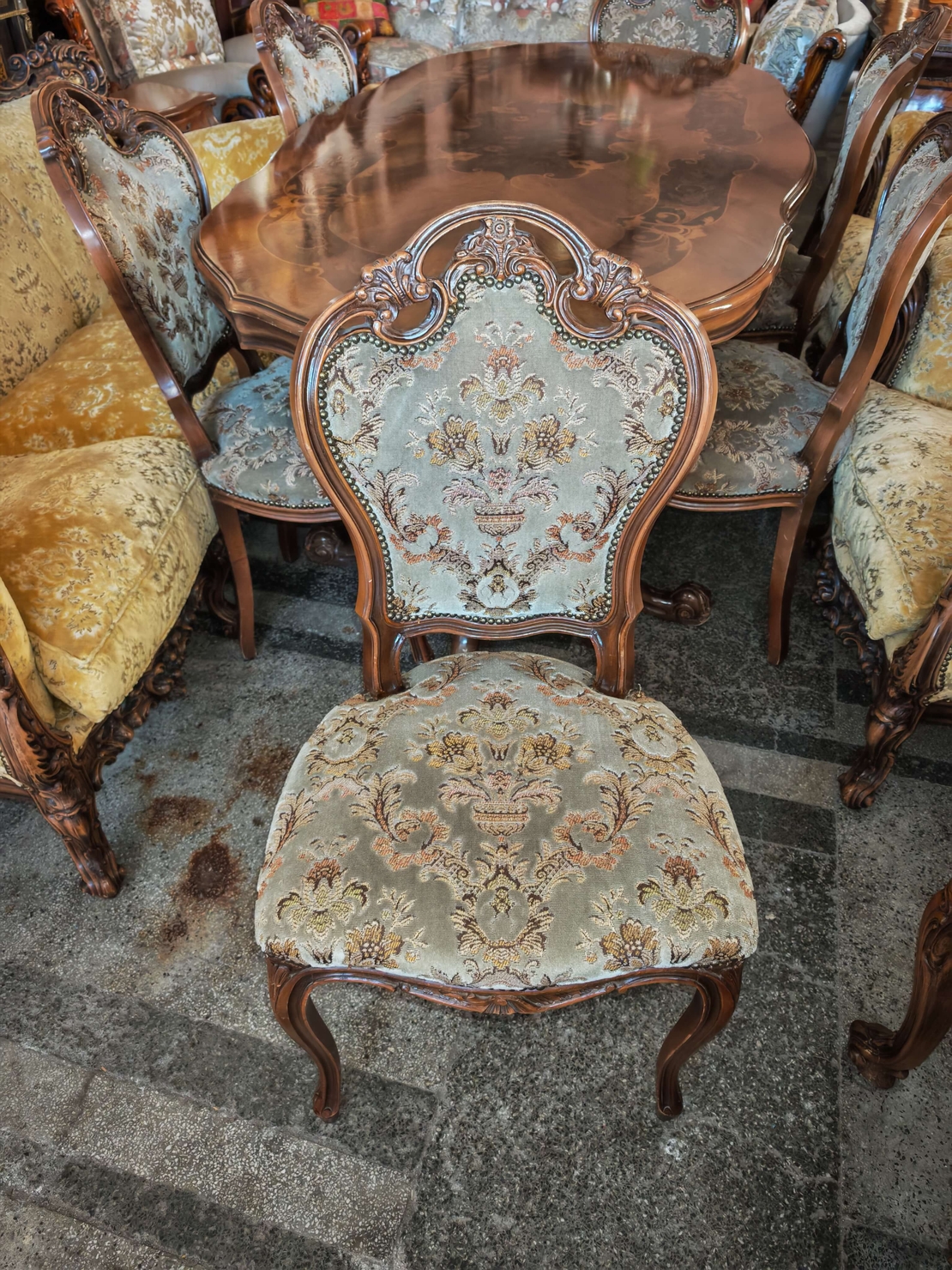 Бароков трапезен комплект маса с шест стола