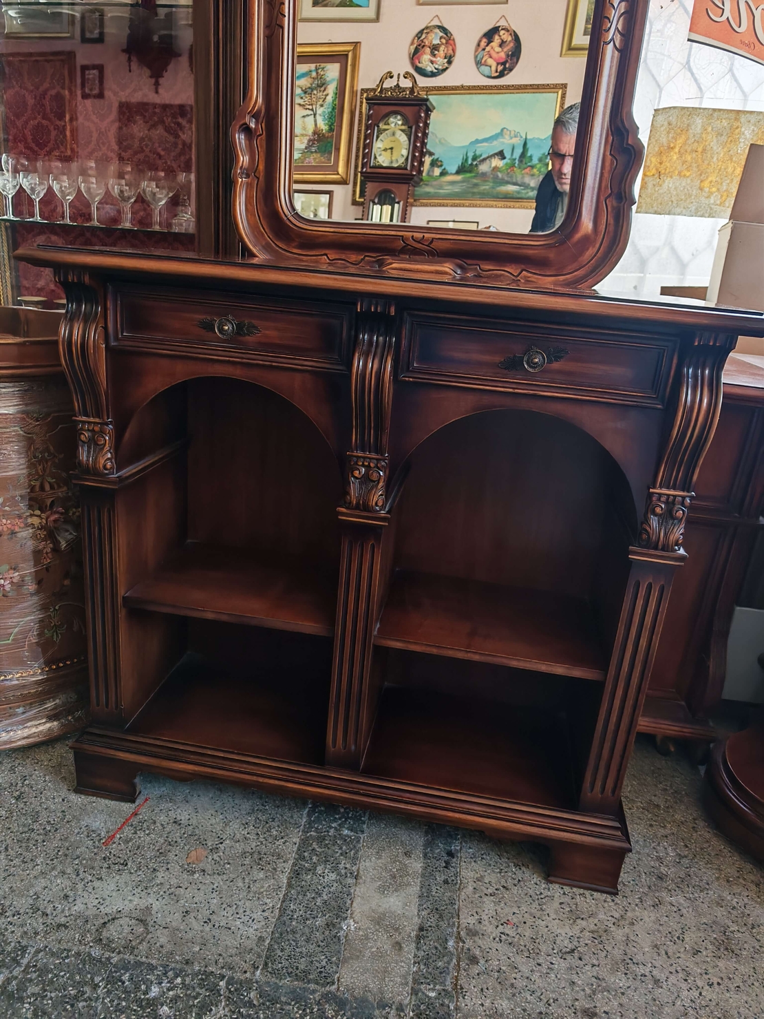 Класически шкаф конзола с огледало