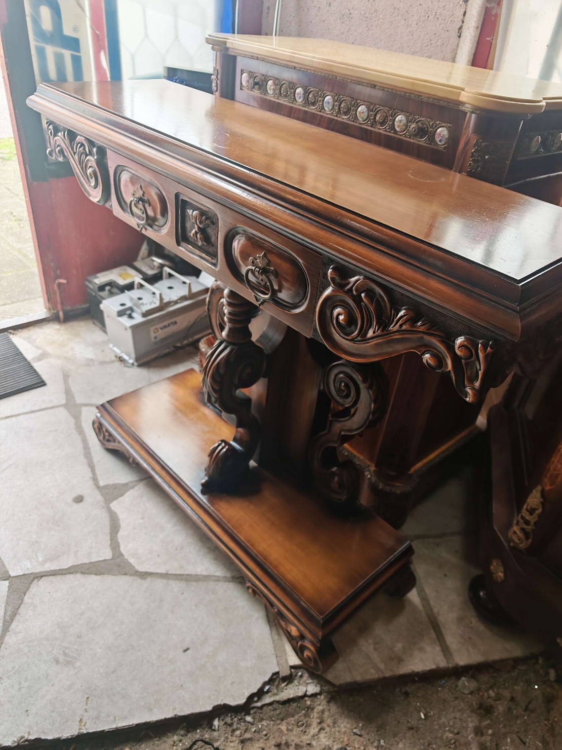 Барокова конзола с огледало