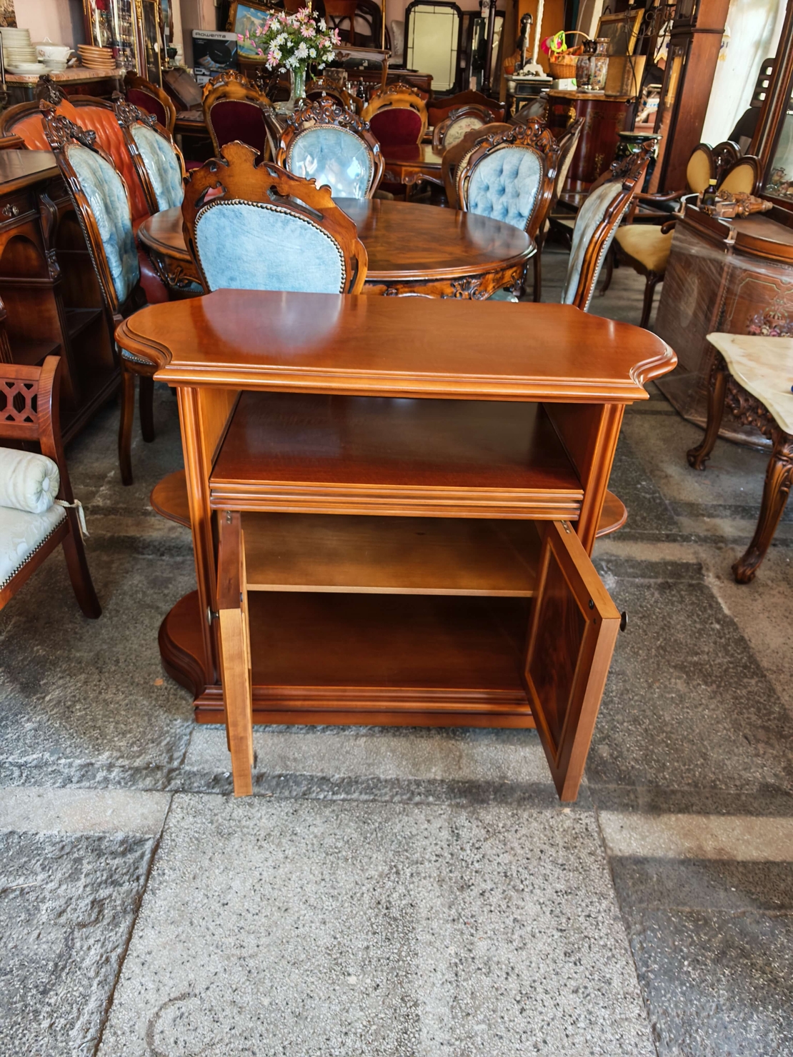 Италианско ТВ шкафовче комода